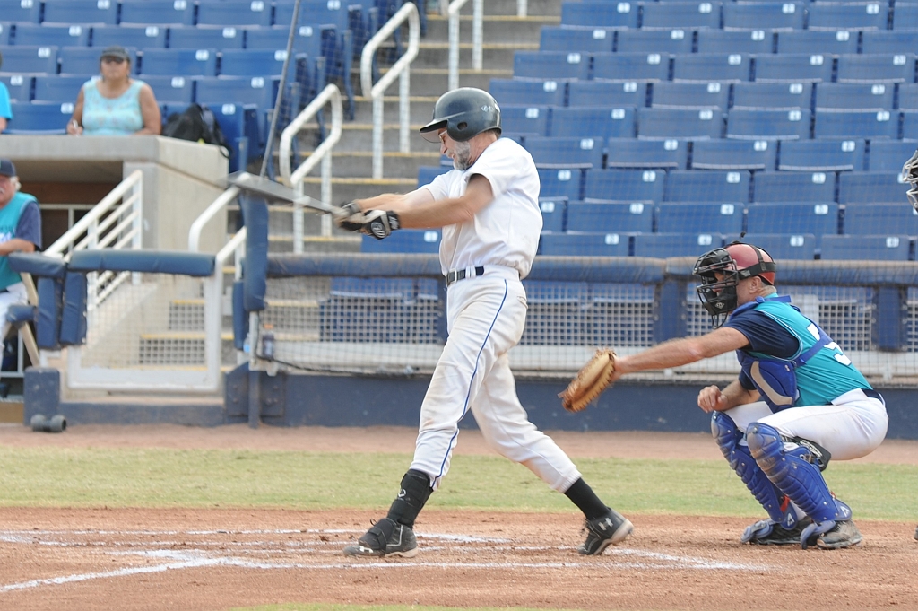 Dragons_2017-10-31 (236).jpg - (c)2010 DeVetter